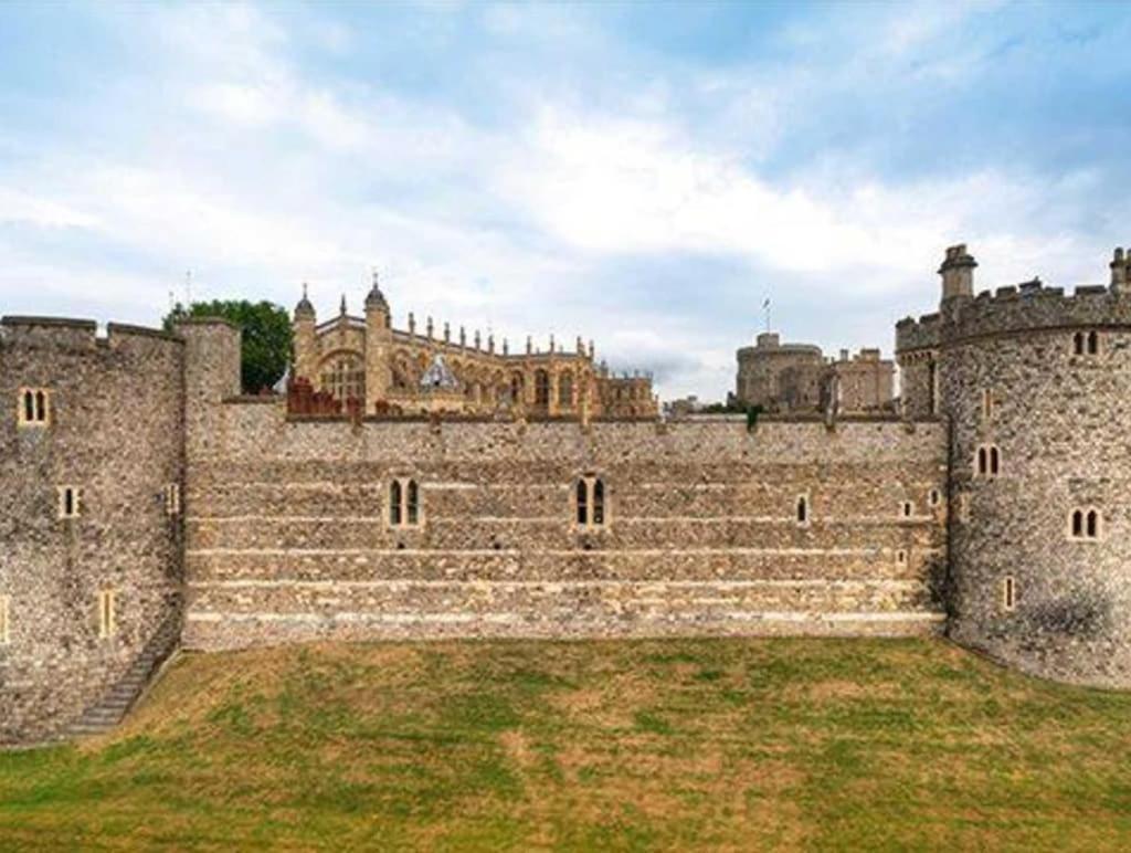 H & G Hotel Opposite Windsor Castle ภายนอก รูปภาพ