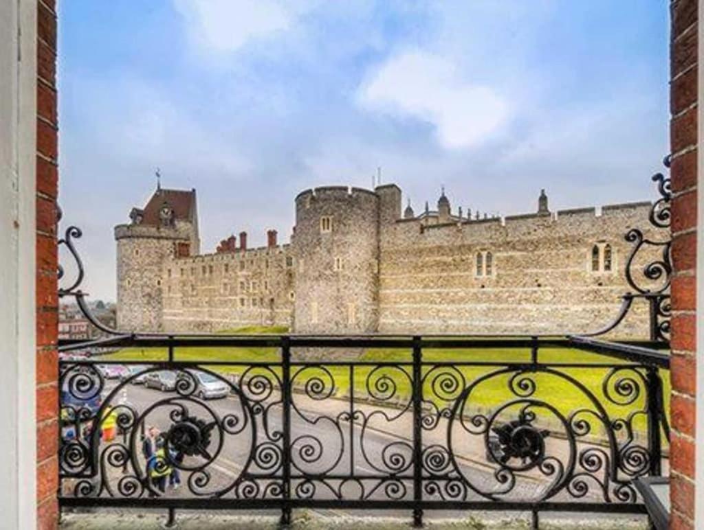 H & G Hotel Opposite Windsor Castle ภายนอก รูปภาพ