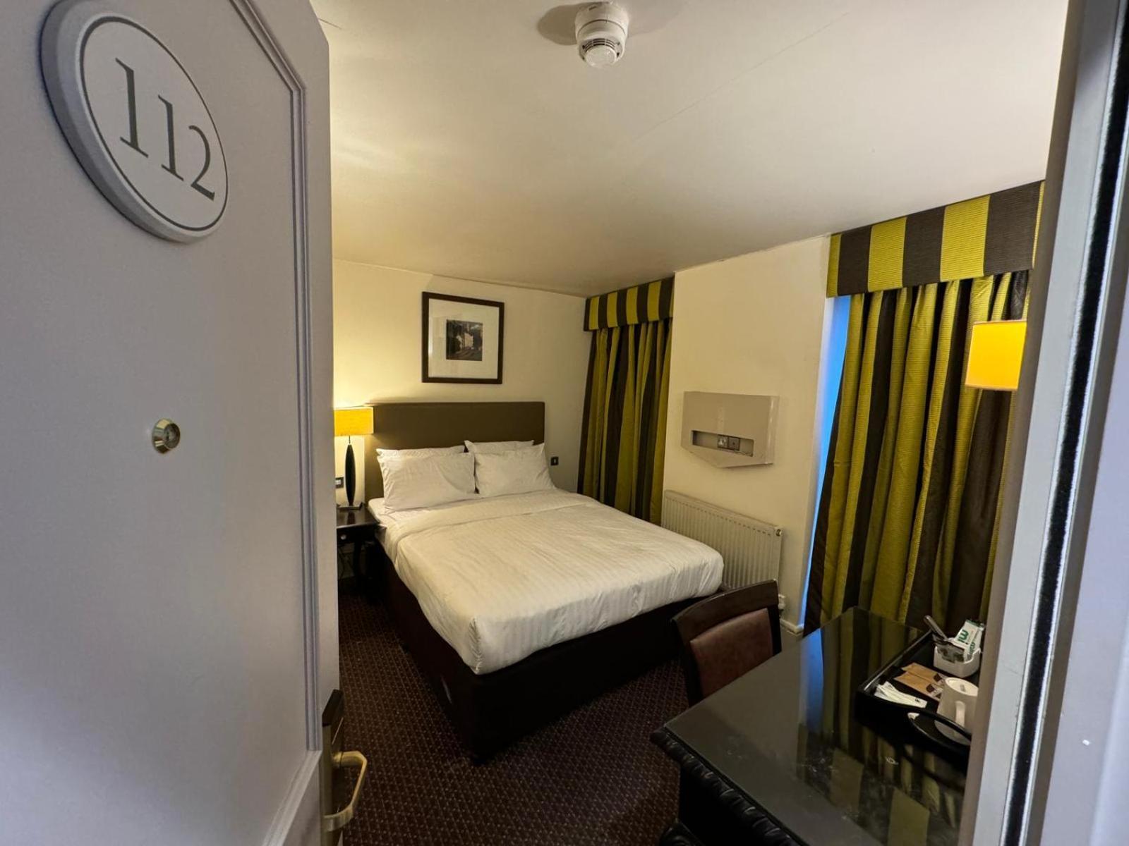 H & G Hotel Opposite Windsor Castle ภายนอก รูปภาพ