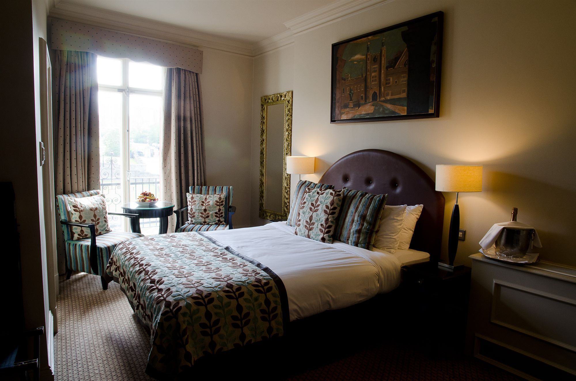 H & G Hotel Opposite Windsor Castle ภายนอก รูปภาพ